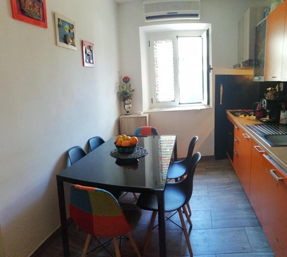 Old Town Sole Apartment สปลิท ภายนอก รูปภาพ