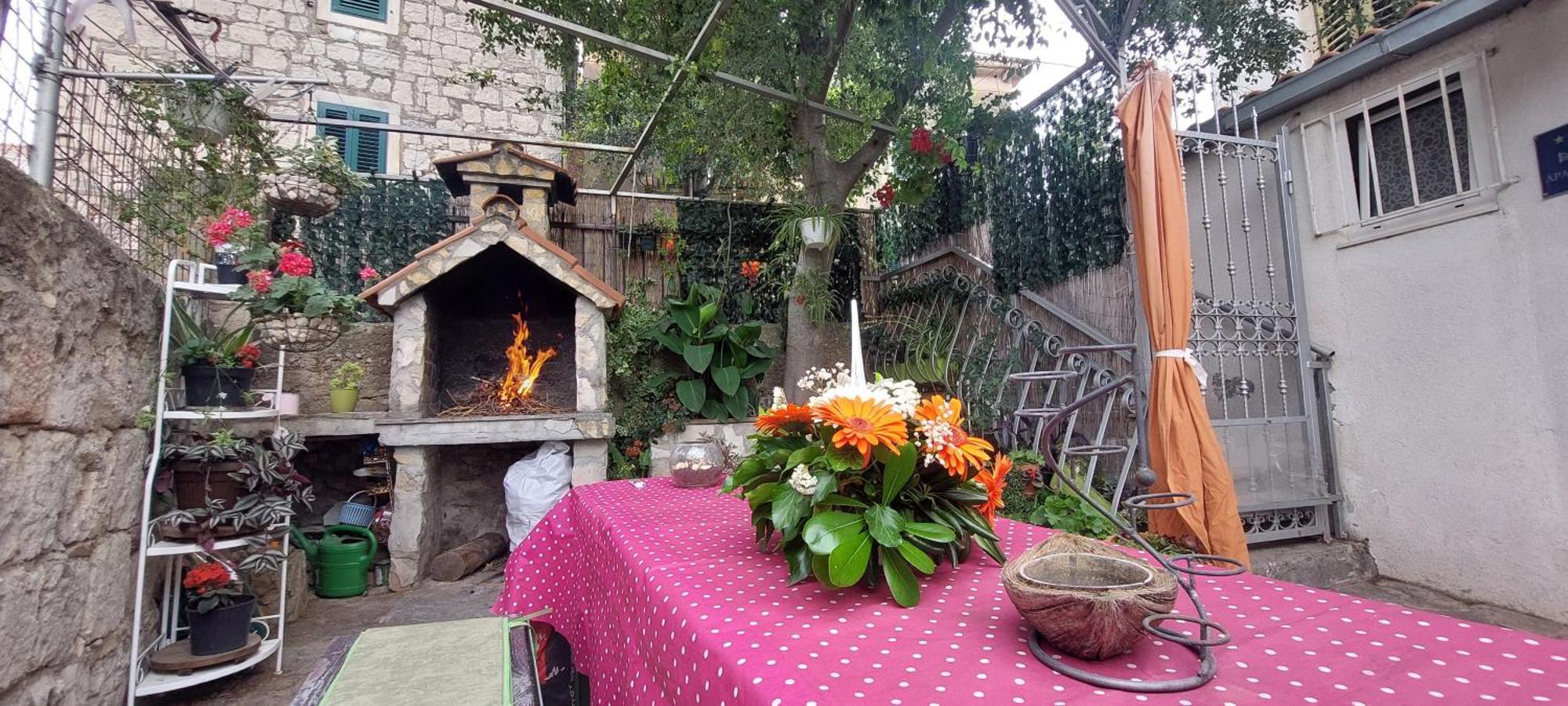 Old Town Sole Apartment สปลิท ภายนอก รูปภาพ