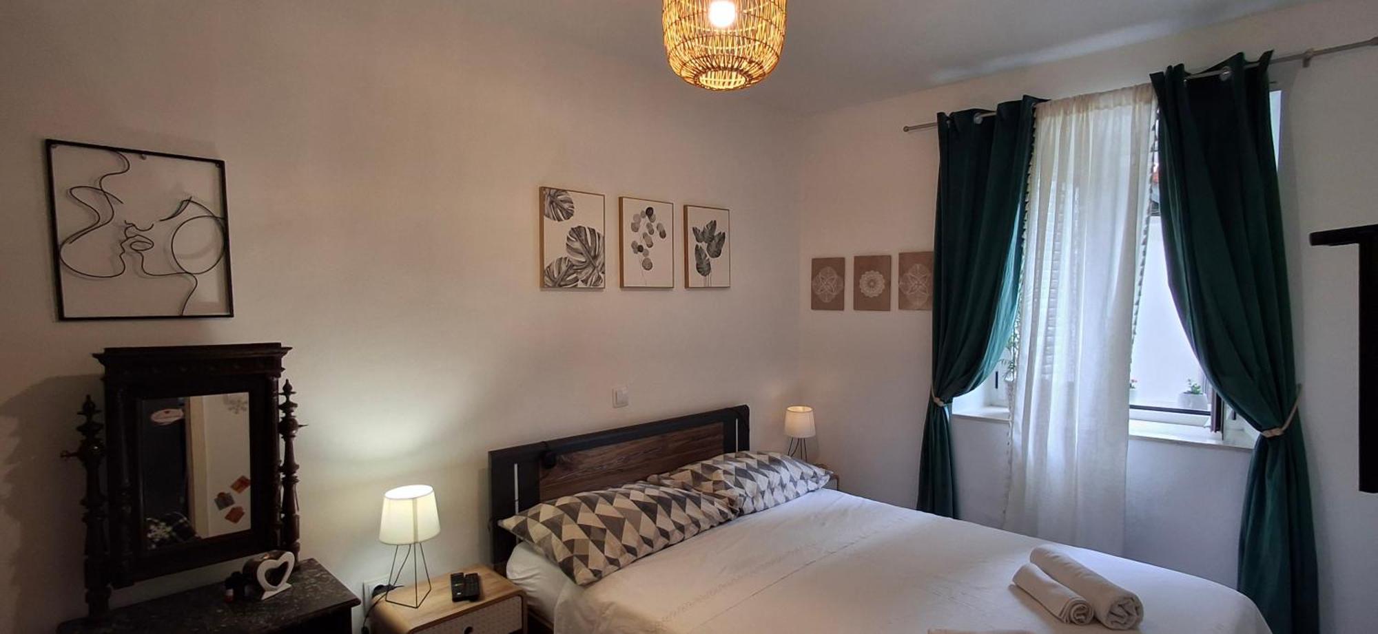 Old Town Sole Apartment สปลิท ภายนอก รูปภาพ